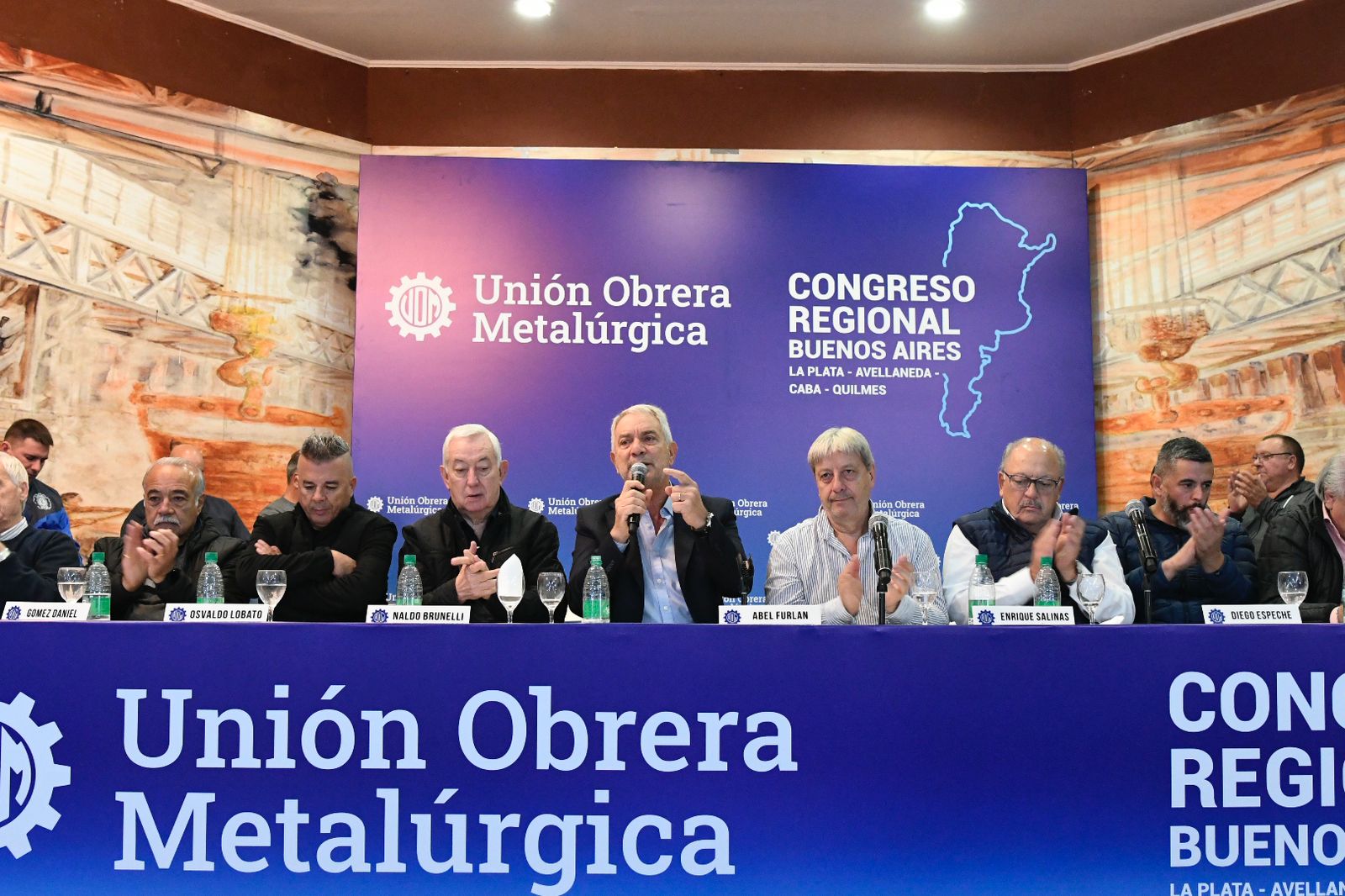 Alak compartió escenario con la cúpula de la UOM