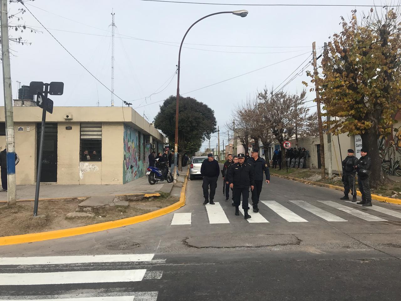 Los vecinos de Villa Elvira harán una protesta en reclamo de mayor ...