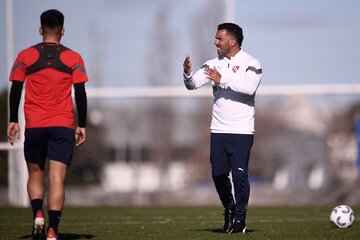 Comienza el ciclo de Tevez: Independiente enfrenta esta tarde a Vélez
