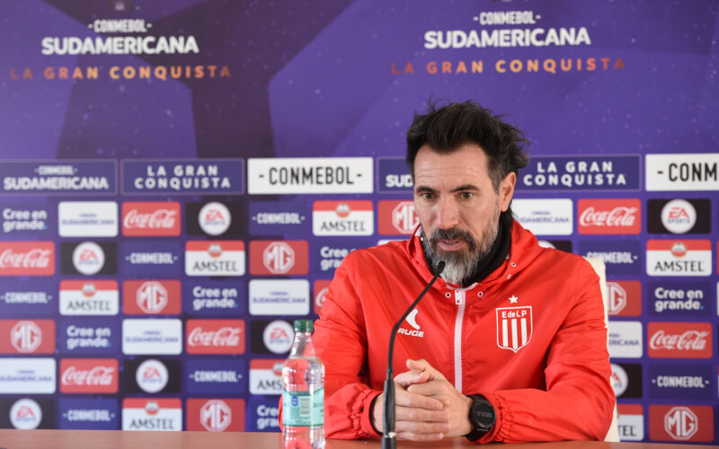 Domínguez analizó el partido con Corinthians y habló de los refuerzos