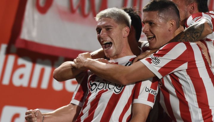 El Pincha da inicio a una llave bisagra ante Corinthians