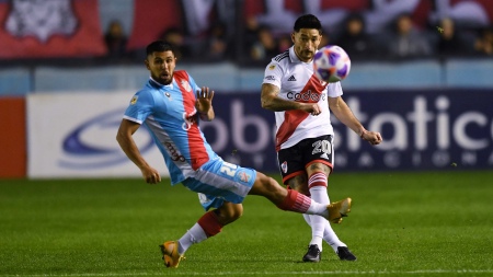 River busca recuperar la memoria ante un Arsenal en terapia intensiva