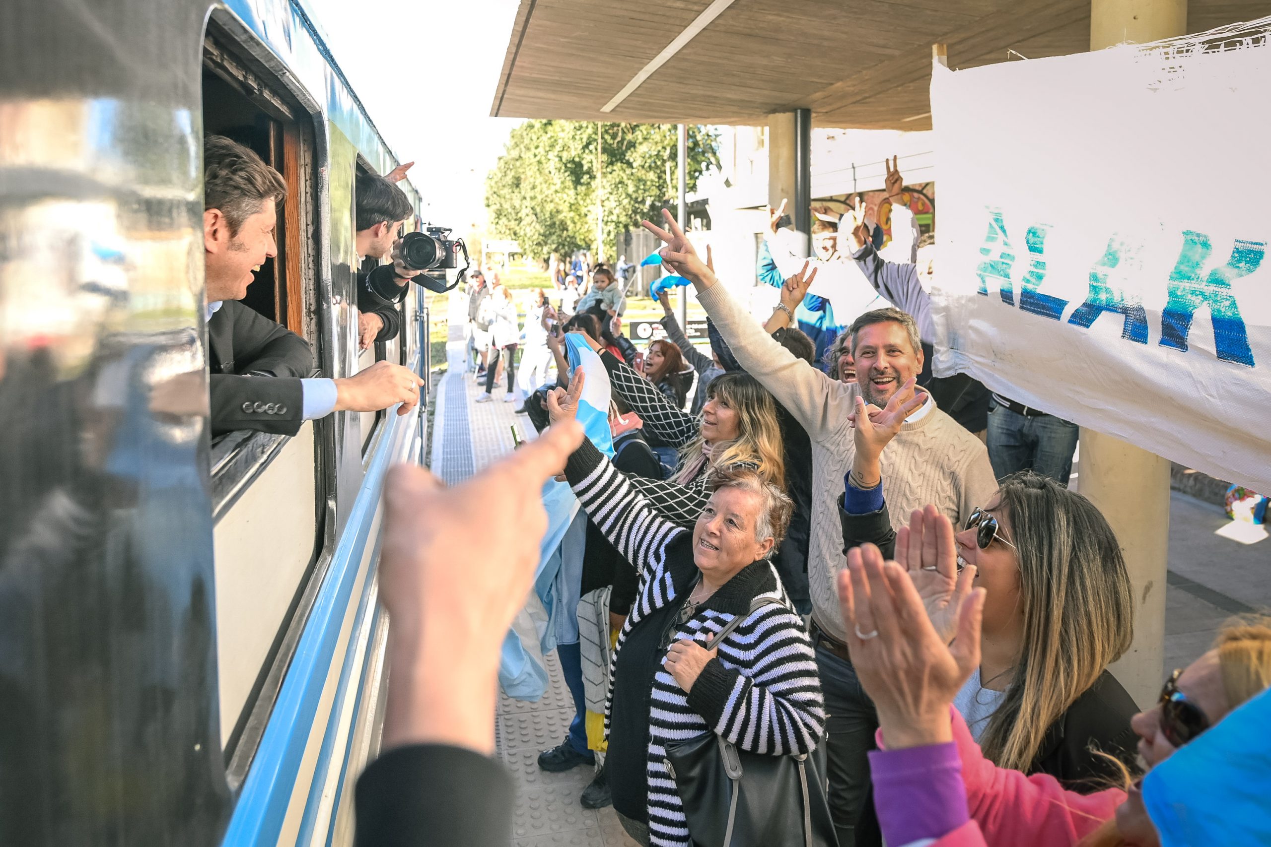 Kicillof inauguró el nuevo tramo del Tren Universitario