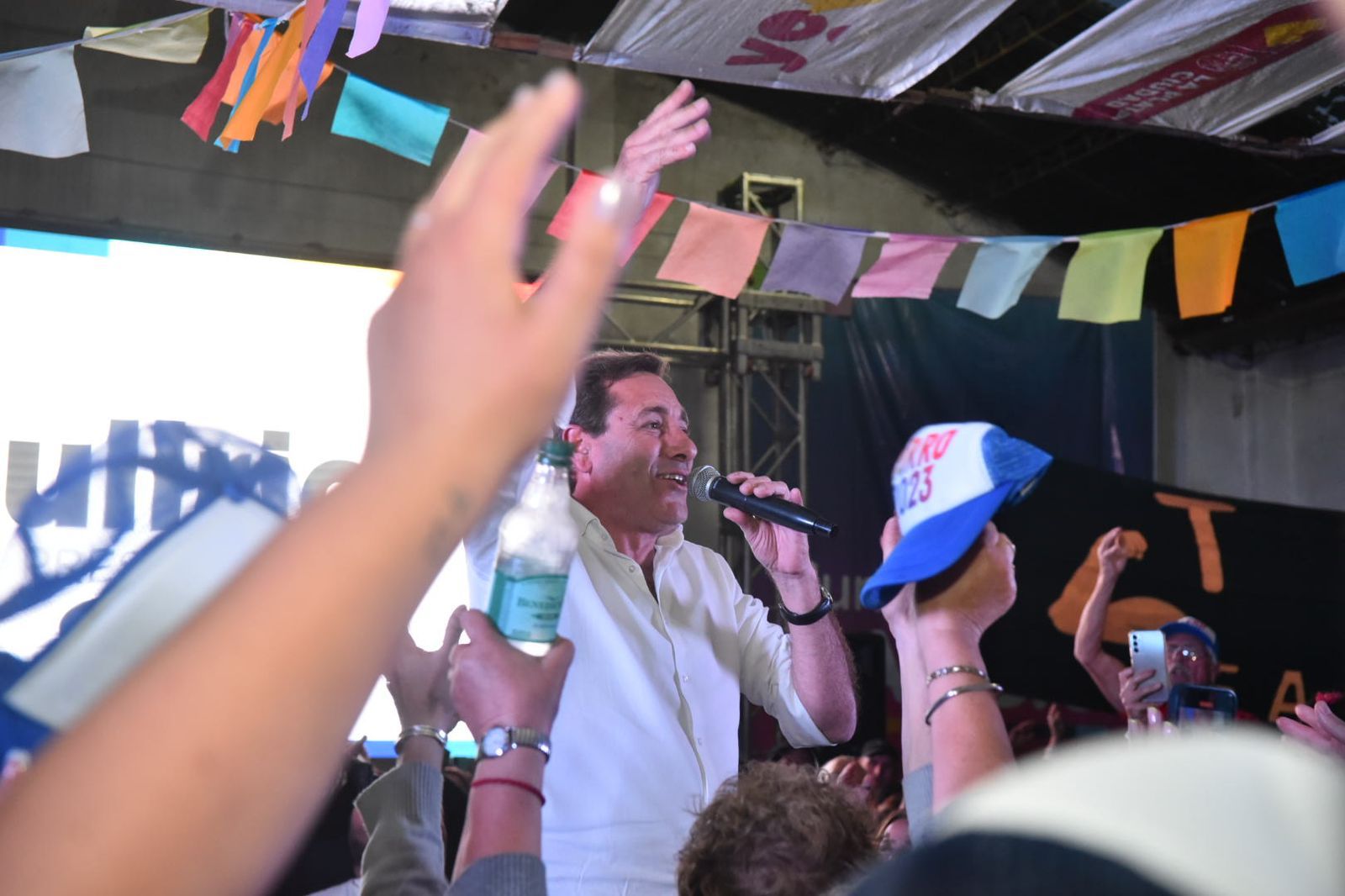 Garro realizó su cierre de campaña en Tolosa: "Somos un gobierno amplio que busca solucionarle los problemas a la gente"