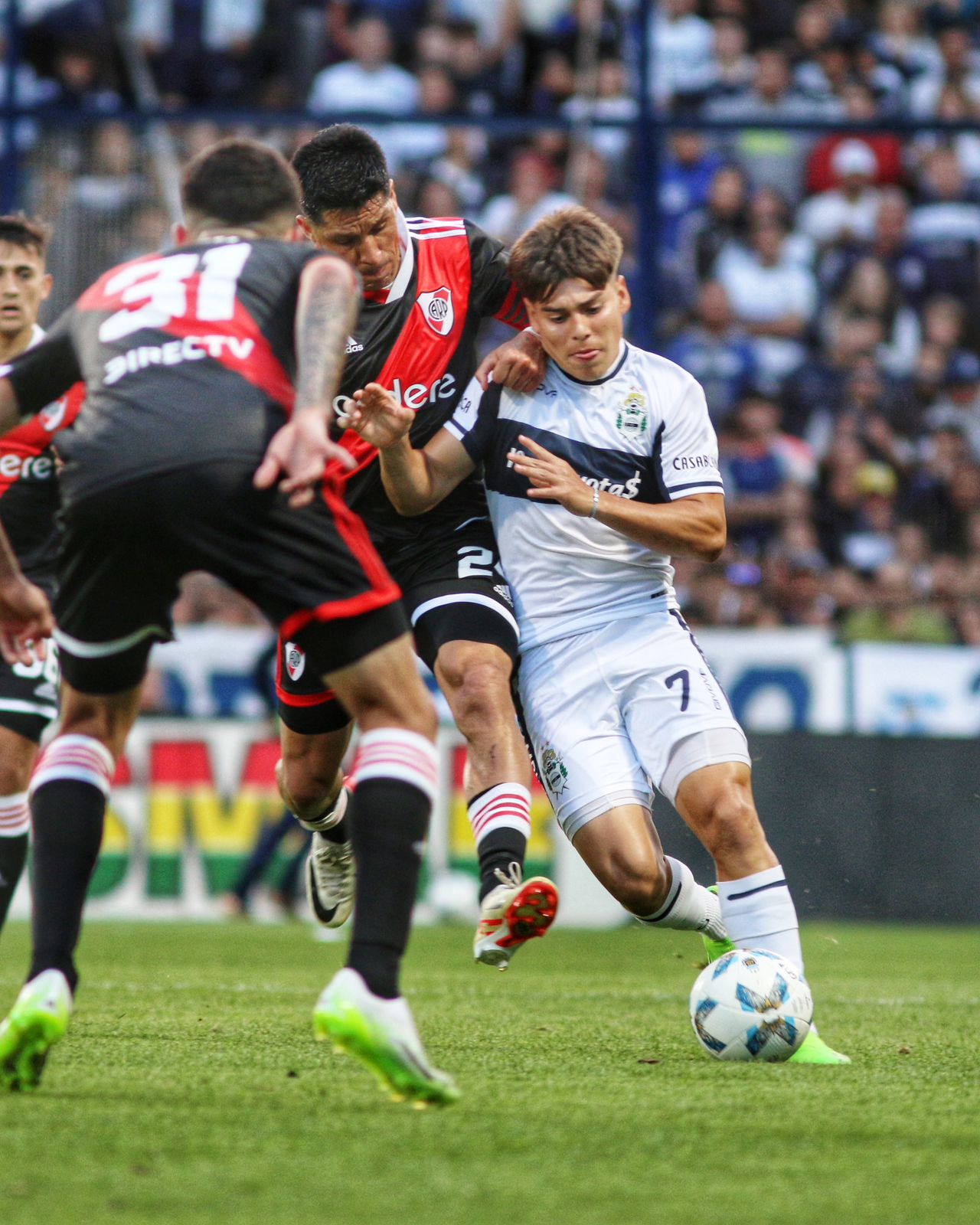Gimnasia lo ganaba y dominaba a River pero la jerarquía del Millonario fue más