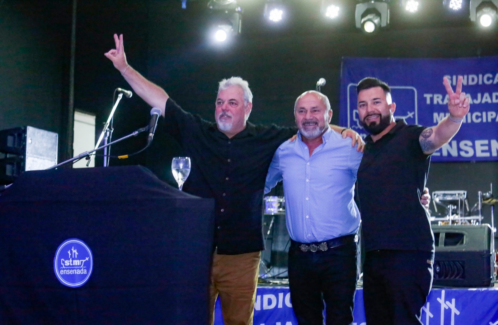 Ensenada festejó el 'Dia del Municipal' con un aumento del 40%