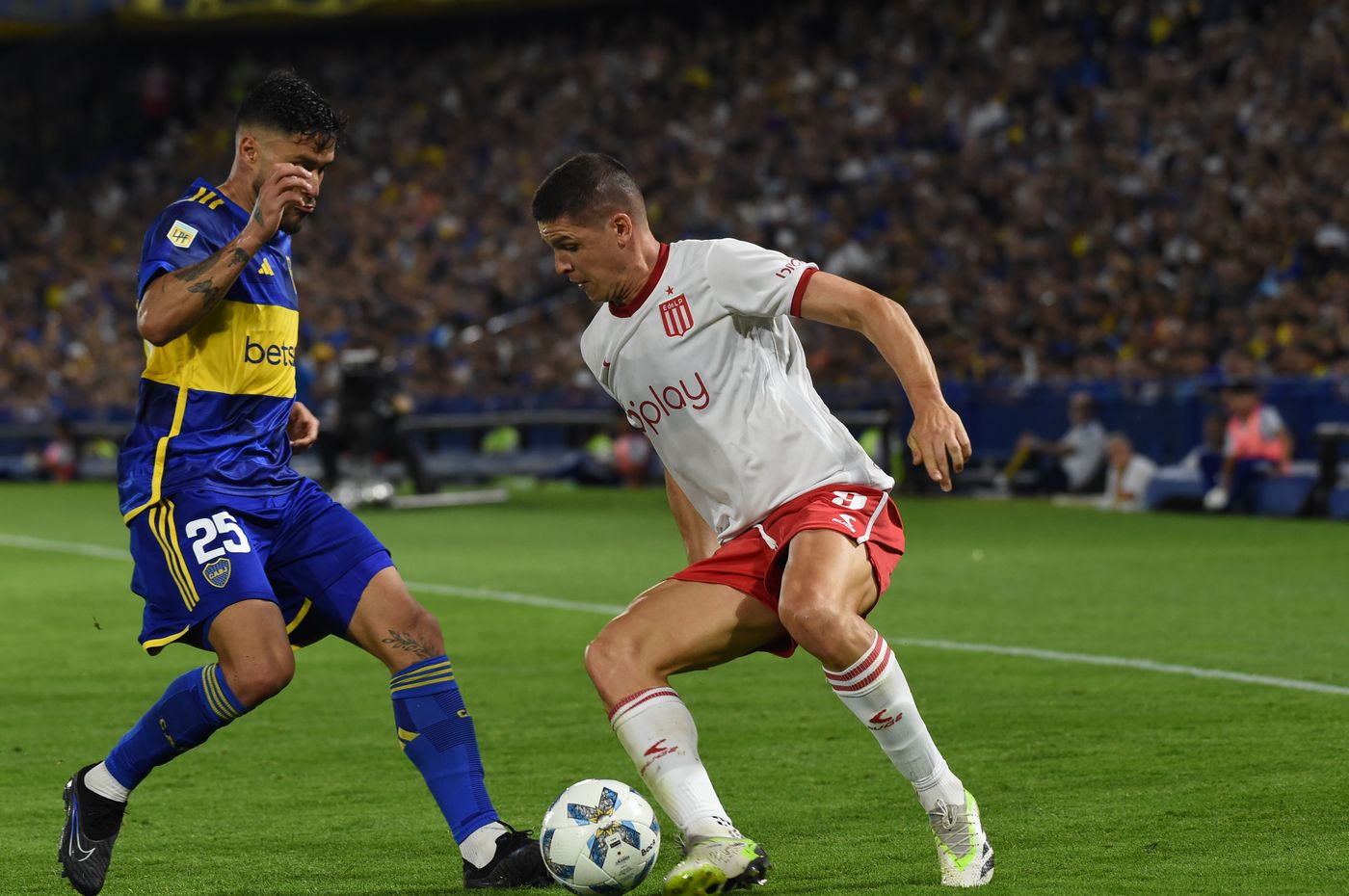 Estudiantes enfrenta a Boca en búsqueda de la final de la Copa Argentina