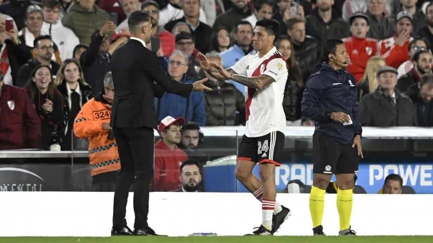 Demichelis prepara el último partido del año en Núñez con incertidumbre sobre Enzo Pérez