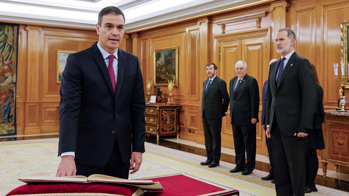 Pedro Sánchez juró ante el Rey Felipe VI el cargo de presidente del Gobierno español