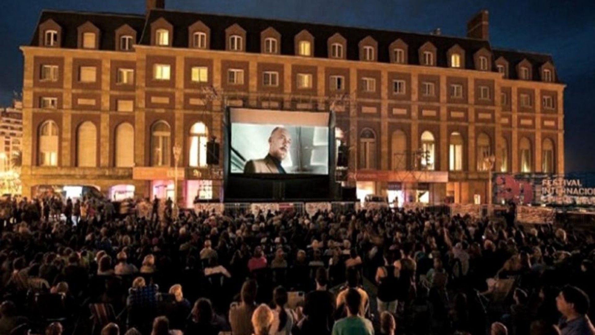 En el Festival de Cine se debatió sobre la idea de que las plataformas tributen en el país