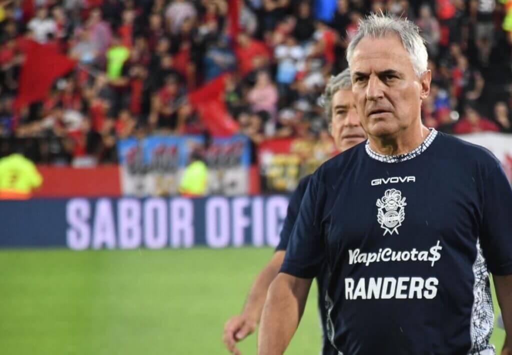Gimnasia prioriza acordar la continuidad de varios jugadores antes de iniciar la pretemporada