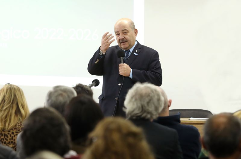 Fernando Tauber recibió el reconocimiento de Profesor Honorario de la Universidad Nacional de La Pampa