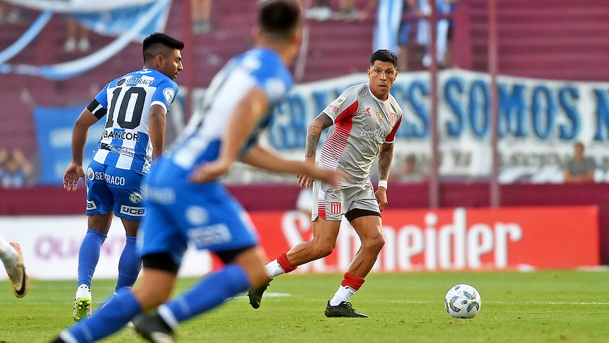Con una goleada, Estudiantes inició la defensa de la Copa Argentina