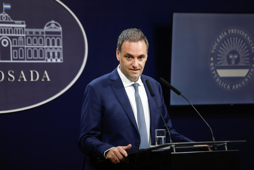 El Gobierno renegociará el acuerdo con el FMI