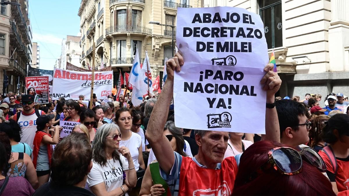 La Justicia suspendió una parte del "decretazo" de Milei