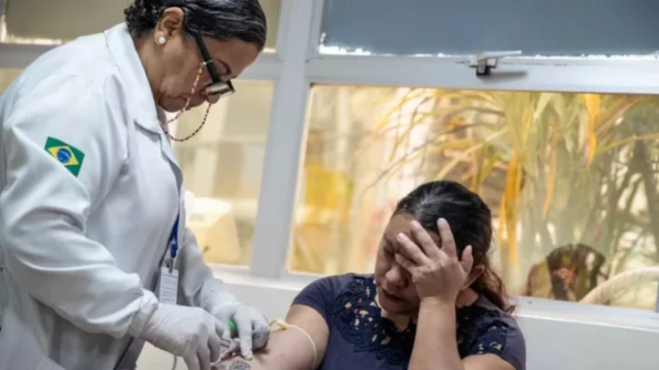 Brasil cerca del millón de casos de dengue
