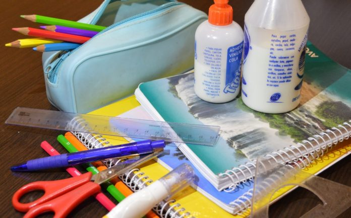 Casa Pulsar lanzó una campaña para juntar útiles escolares