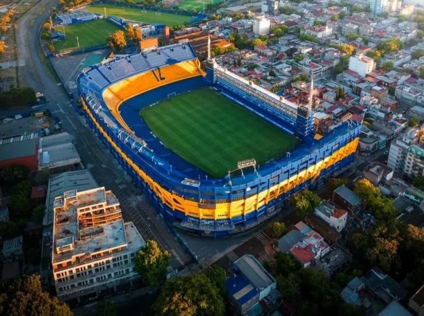Vecinos de La Bombonera se mostraron dispuestos a vender sus terrenos para ampliar el Estadio