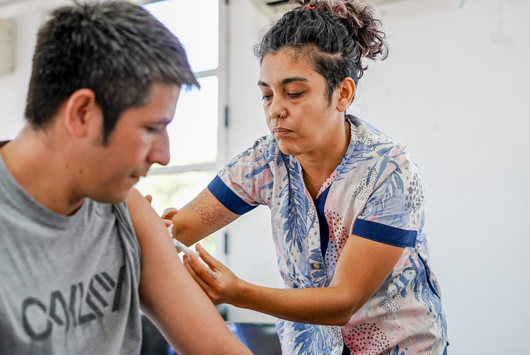 Conocé cómo es el proyecto de Ley que garantiza la vacuna gratuita contra el dengue