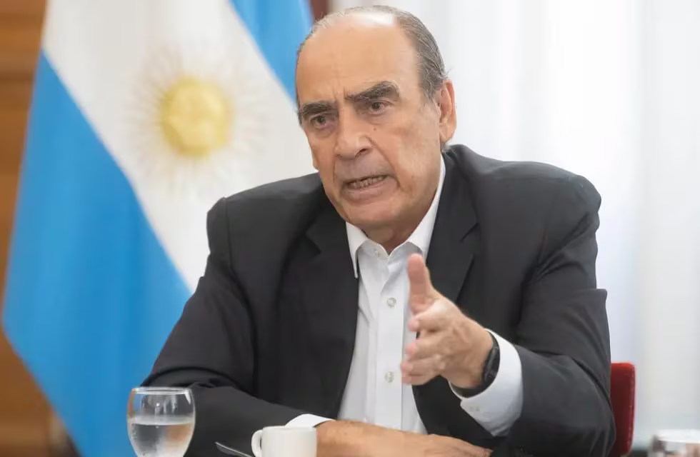 Guillermo Francos insistió en que Milei firmó el decreto de aumento de sueldo sin saber sus implicancias