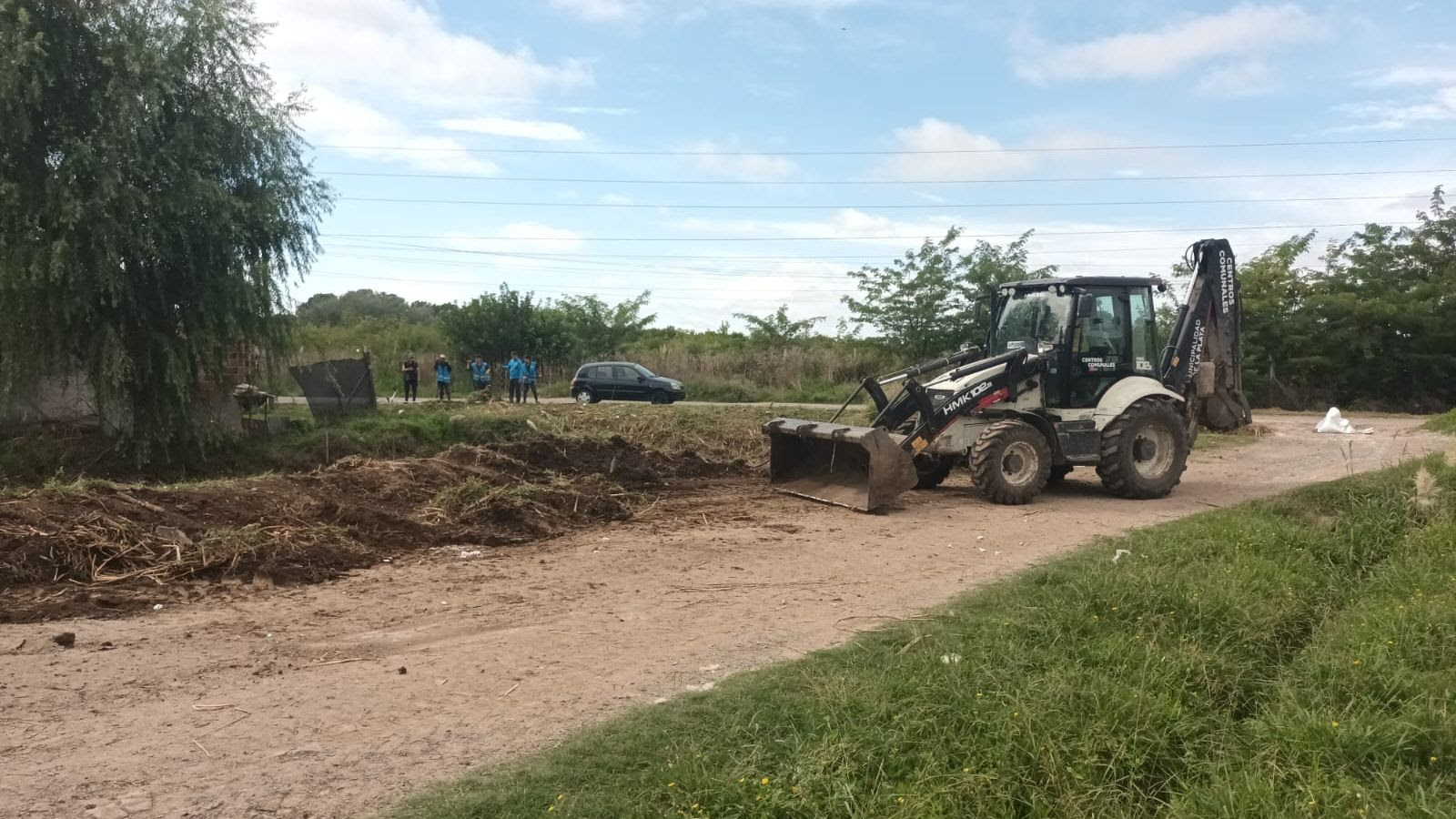 El Municipio y la Provincia realizaron trabajos de limpieza en distintos barrios de la ciudad