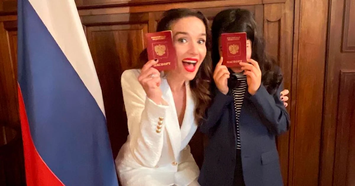 Amor puro: fans rusos de Natalia Oreiro hicieron una muñeca idéntica a ella