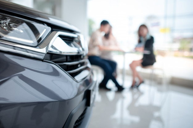 Retroceso del 30% en la venta de autos OKM