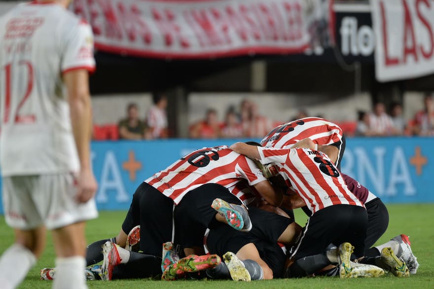 Estudiantes arranca un nuevo sueño copero