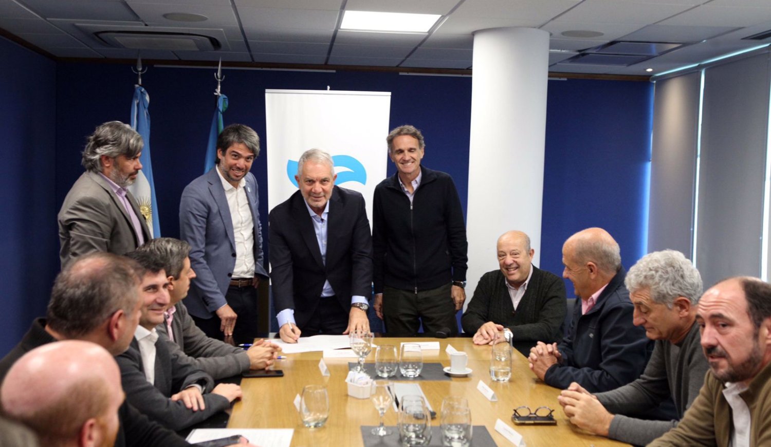Inician los trabajos de repavimentación y mejora del servicio de Aguas
