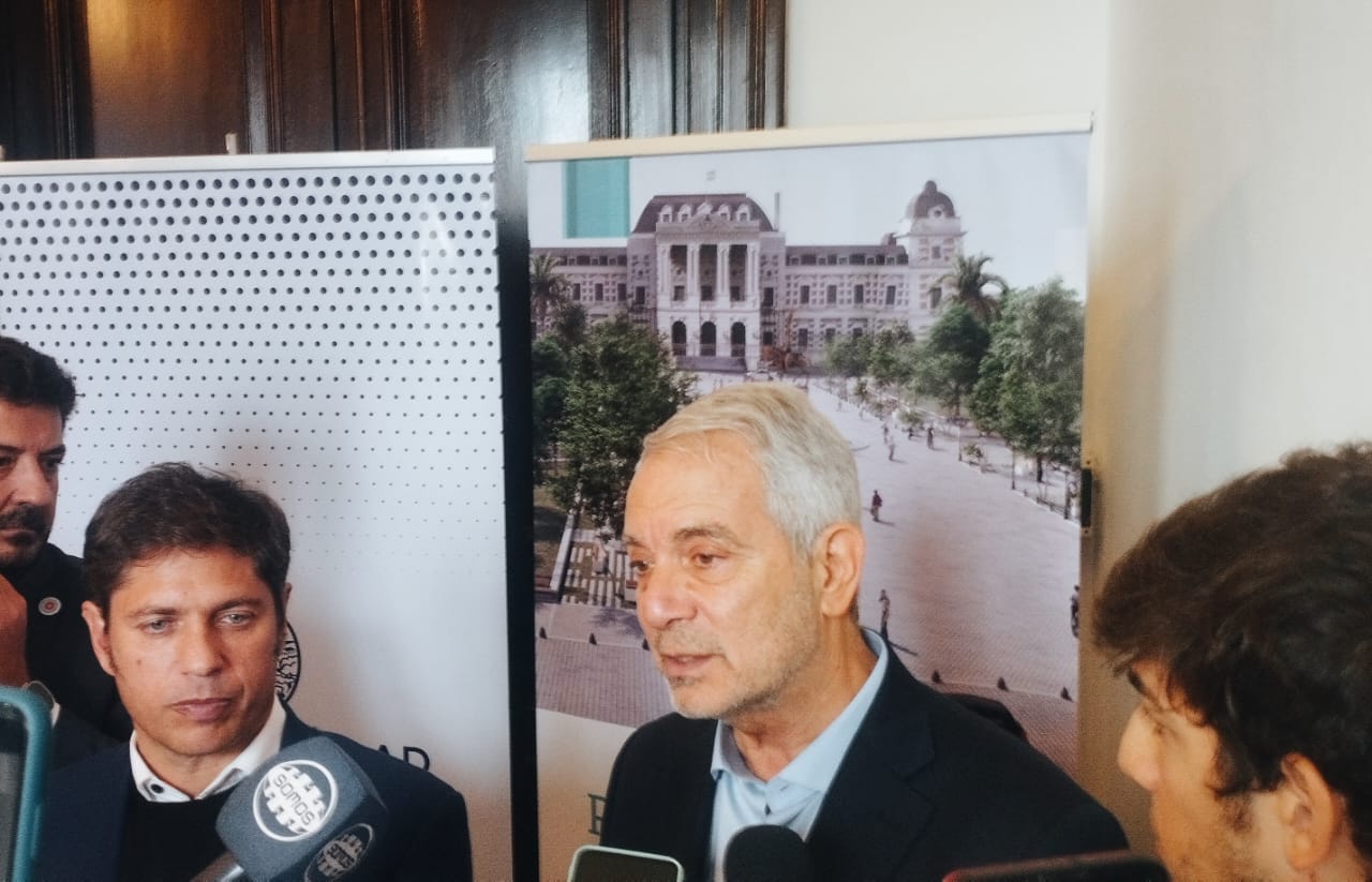 Kicillof y Alak presentaron el proyecto de restauración de la Plaza San Martín: los detalles