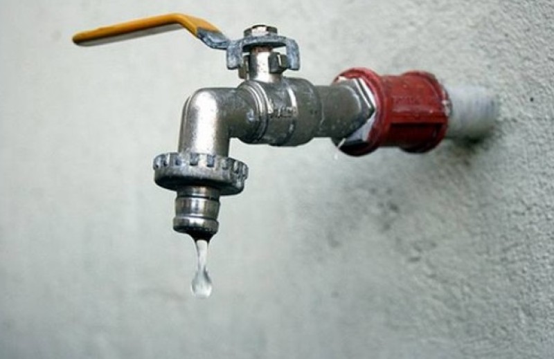 Por tareas de ABSA podría faltar agua de noche en varias zonas de La Plata