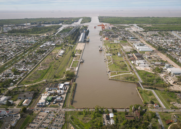 Una terminal de pasajeros en el Puerto de La Plata es un salto cualitativo para el desarrollo regional