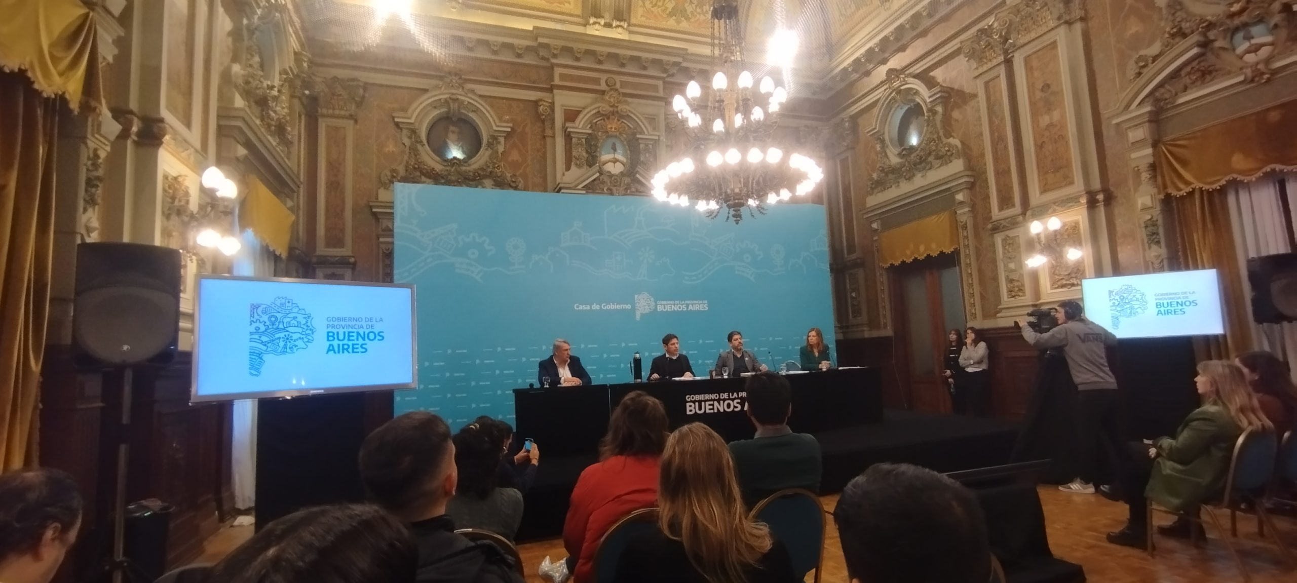 Provincia anunció subsidios al transporte y continuidad en el programa Cuenta DNI