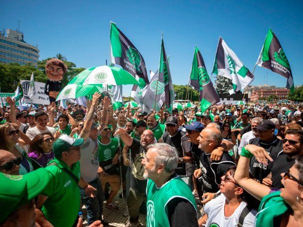 ATE anunció un paro de 24 horas y marcha al Congreso contra la Ley Ómnibus