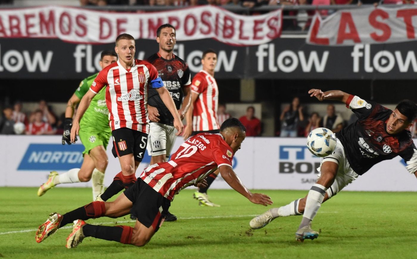 El campeón vuelve al ruedo: Estudiantes juega por Copa Argentina con Central Córdoba de Santiago del Estero