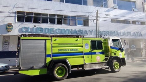 Susto en el Polideportivo de Gimnasia por un principio de incendio: que sucedió