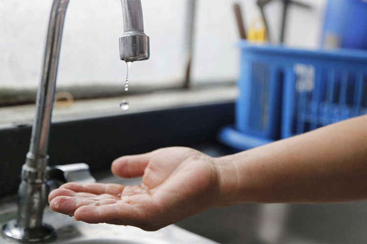 Varias zonas de la ciudad tienen afectado el suministro de agua: los motivos