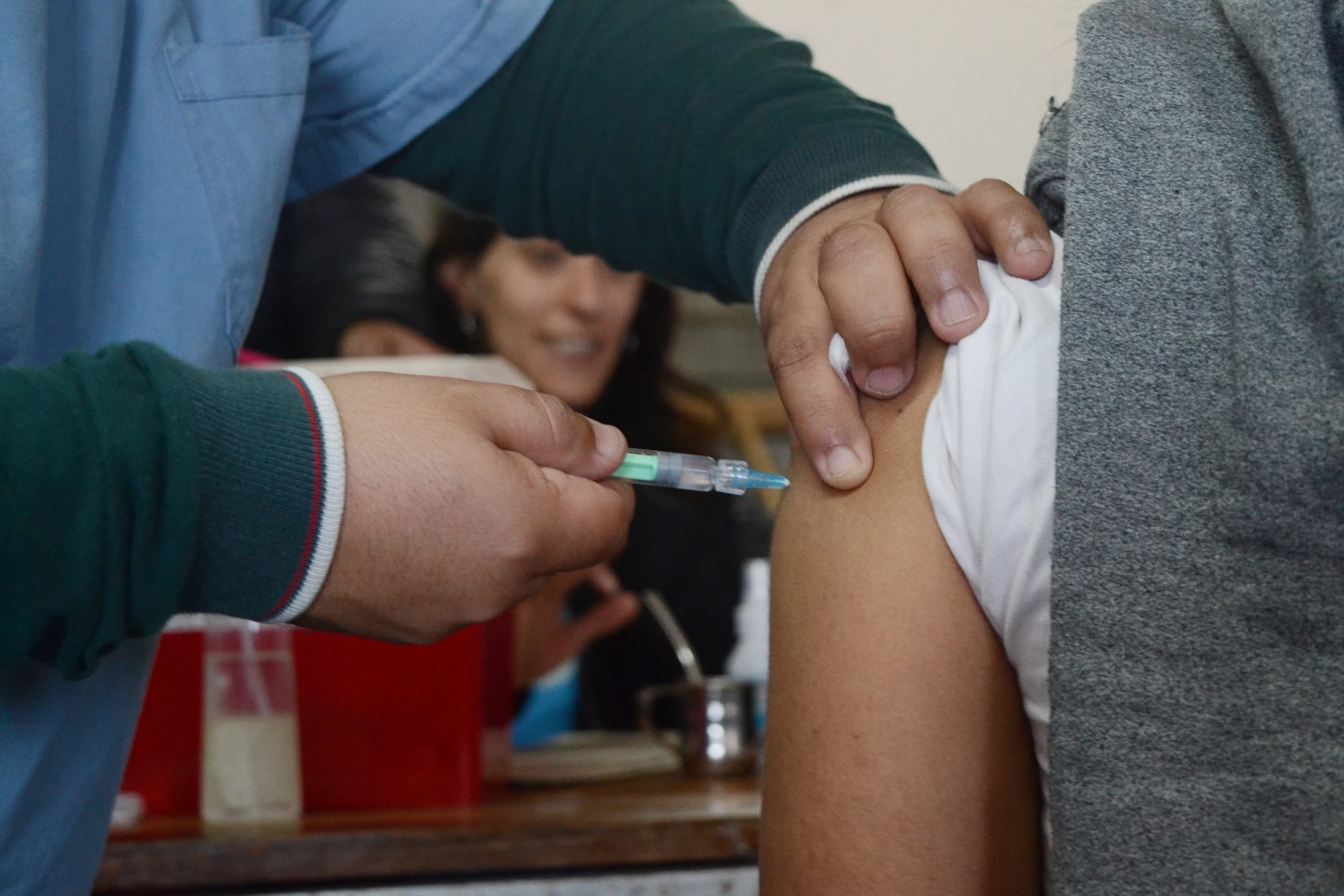 Vacunación antigripal: con más de 34 mil dosis aplicadas, continúa la campaña en los CAPS municipales