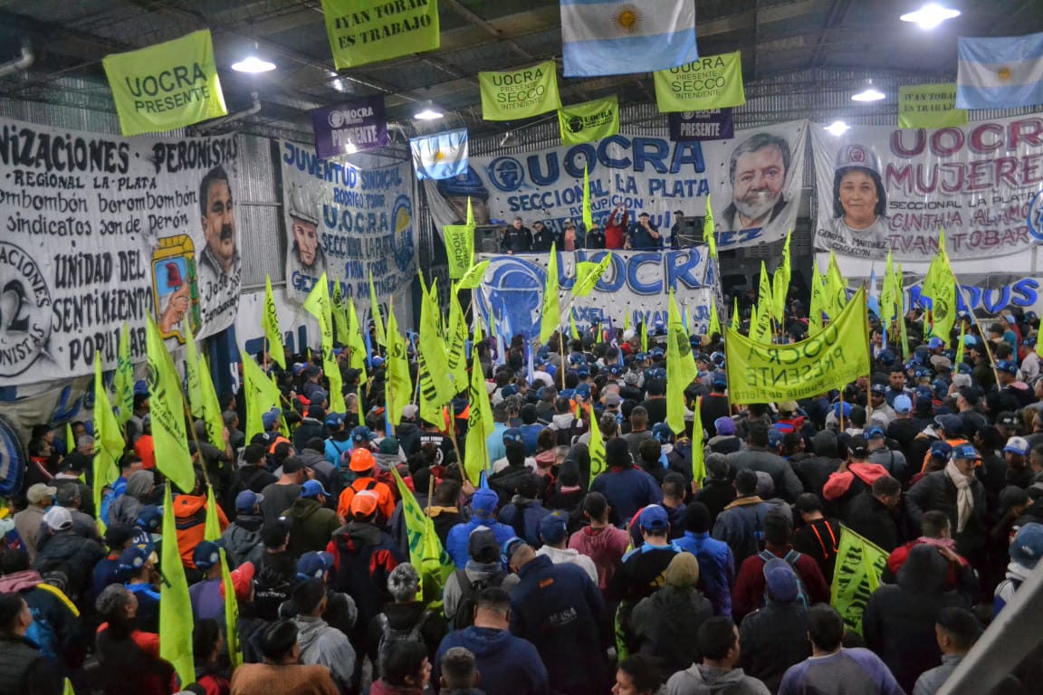 Gran convocatoria de trabajadores de la construcción en La Plata: nuevos puestos y reclamos gremiales
