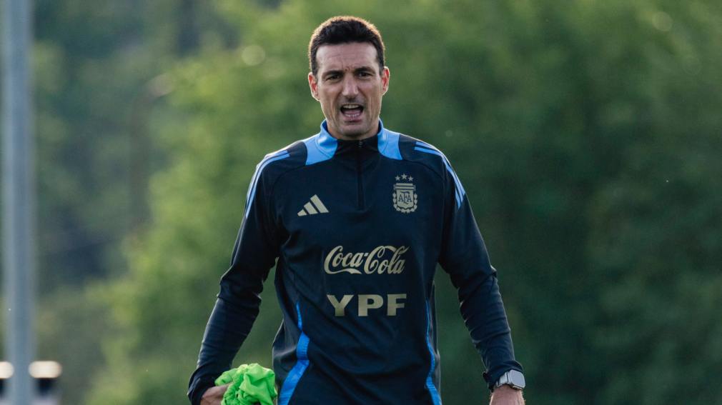 Scaloni define el once titular de Argentina para enfrentar a Bolivia en un partido clave por las Eliminatorias