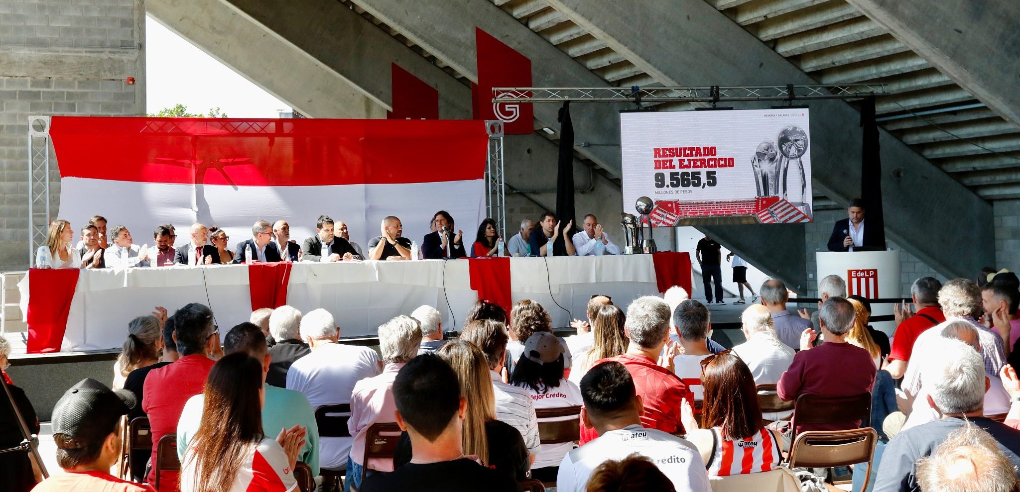 Asamblea en el Pincha: la contundente frase de Verón en la previa al acuerdo con Gillett