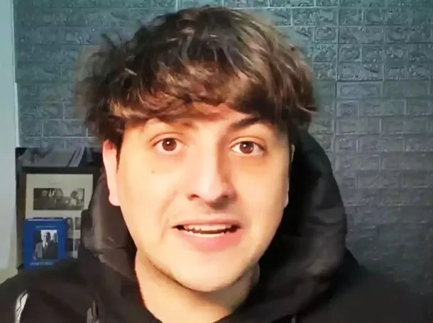 Quién es Fran Fijap, el influencer libertario agredido en el Congreso