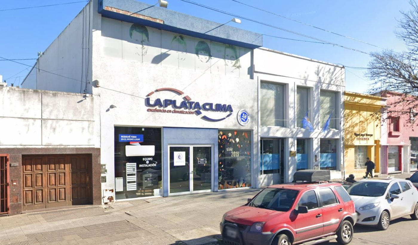Robo en La Plata: entraron por el techo, cortaron la luz y se llevaron $250 millones