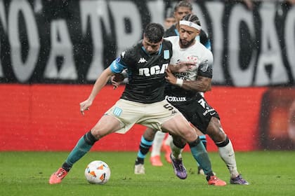 Racing y Corinthians se enfrentan en busca de un lugar en la final de la Copa Sudamericana