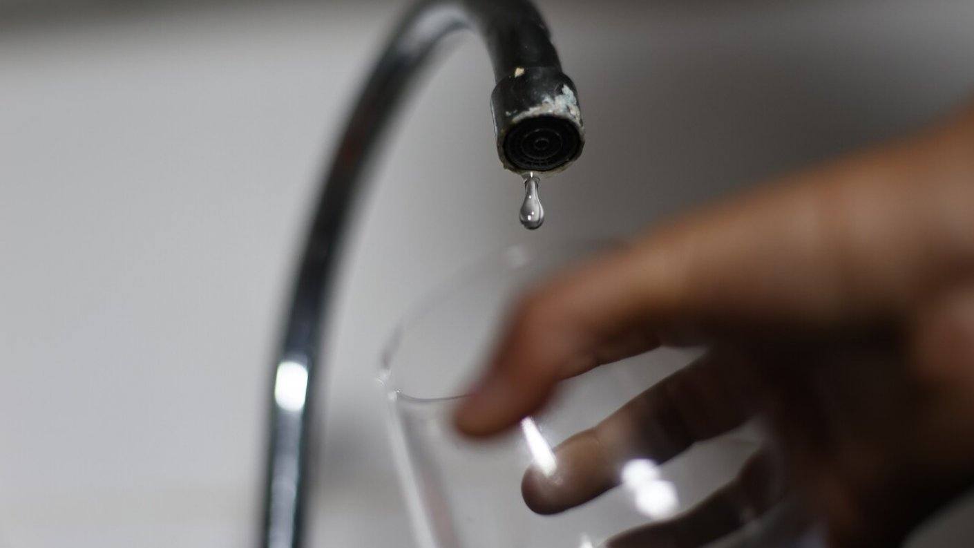 Atención, habrá cortes de agua en La Plata por trabajos en la red de distribución: ¿Qué zonas se verán afectadas?