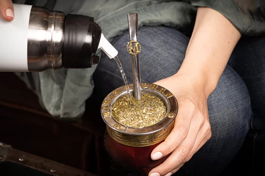 Por la caída del poder adquisitivo, el consumo interno de yerba mate se desplomó un 10% en lo que va del año