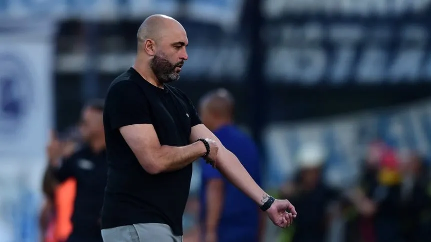 Marcelo Méndez condicionó su continuidad en Gimnasia al mercado de pases