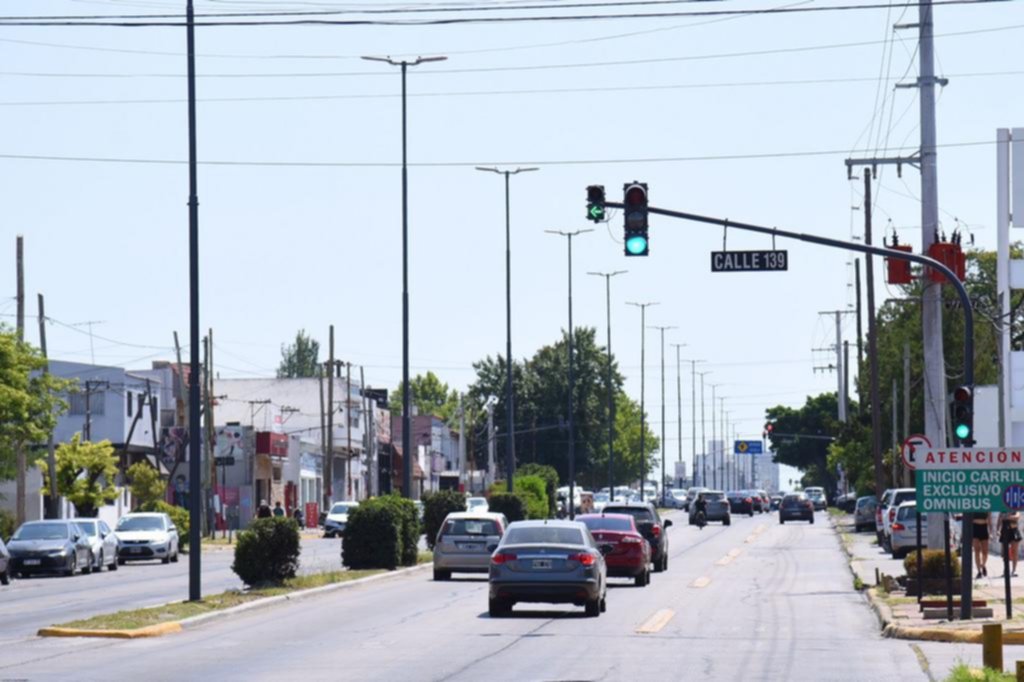 Nueva señalización en avenida 44: buscan optimizar las paradas de ...