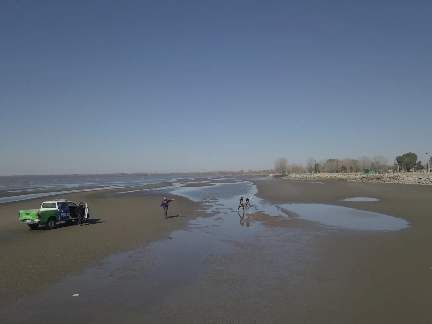 Hallan al menos 12 cráneos humanos en la ribera del Río de la Plata