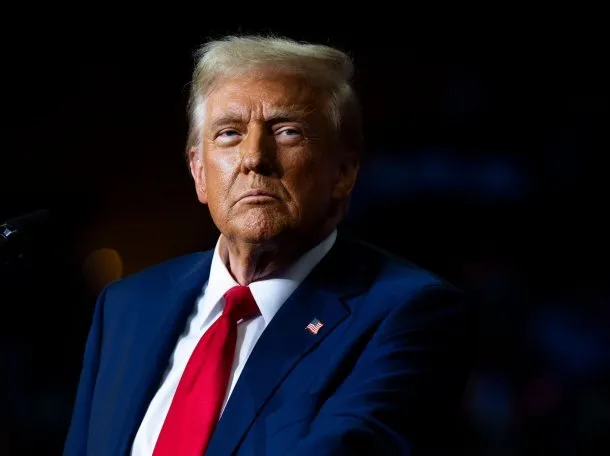 El gabinete de Trump incluyó por error a un periodista en un chat donde se planificaba bombardear Yemen